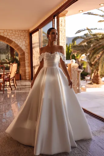 Demetrios Cosmobella Style: 8256 #0 default frontface vertical thumbnail