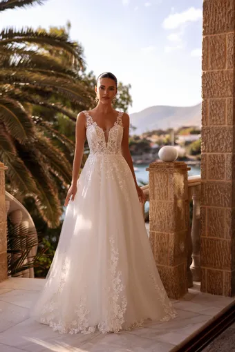 Demetrios Cosmobella Style: 8268 #0 default frontface vertical thumbnail