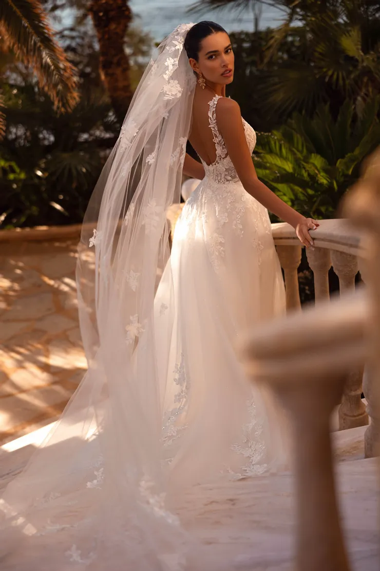 Demetrios 8268