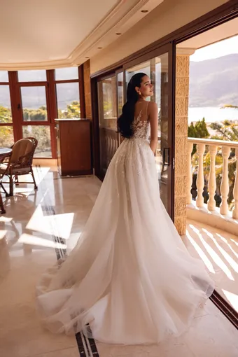 Demetrios Cosmobella Style: 8278 #1 default backface vertical thumbnail