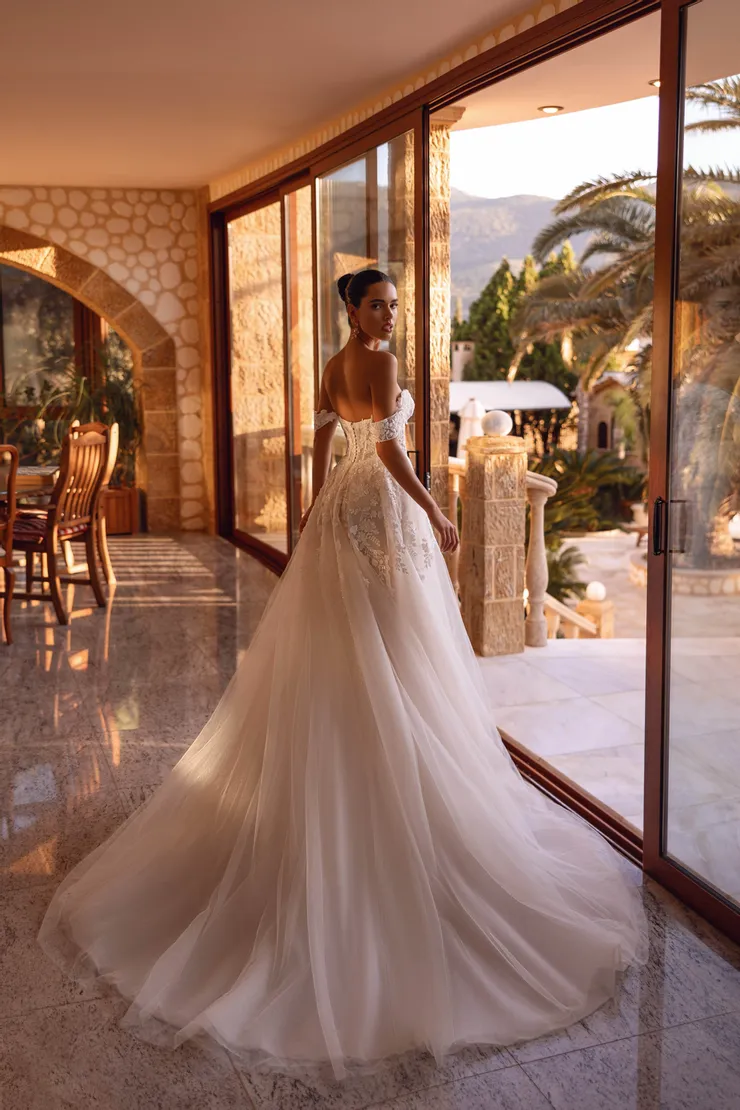 Demetrios 8280