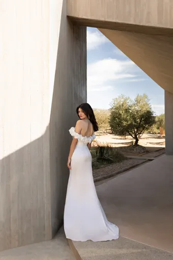 Demetrios Oreasposa Style #L1151 #2 default backface vertical thumbnail