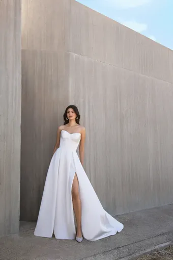 Demetrios Oreasposa Style #L1154 #0 default frontface vertical thumbnail