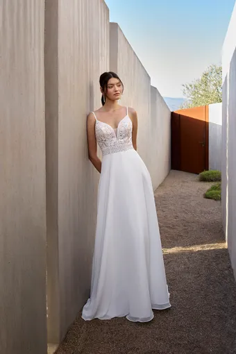 Demetrios Oreasposa Style #L1162 #1 frontface vertical thumbnail