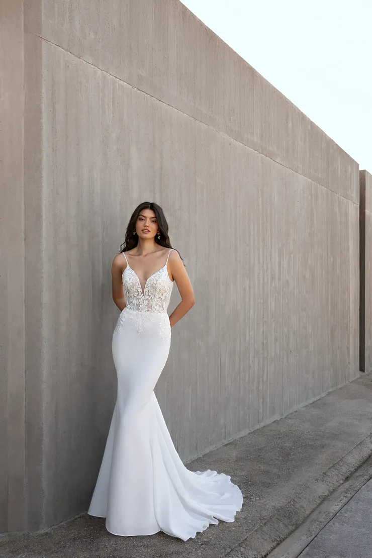 Demetrios Oreasposa Style #L1170 Default Thumbnail Image