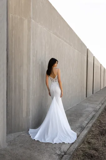 Demetrios Oreasposa Style #L1170 #1 default backface vertical thumbnail