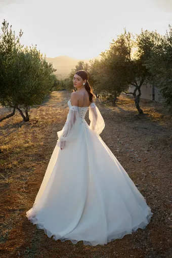 Demetrios Oreasposa Style #L1175 #2 default backface vertical thumbnail