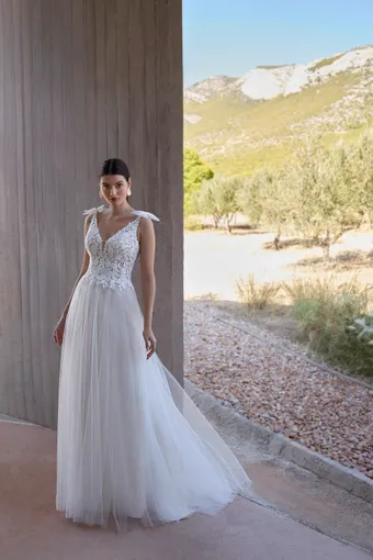 Demetrios Oreasposa Style #L1178 #0 default frontface vertical thumbnail