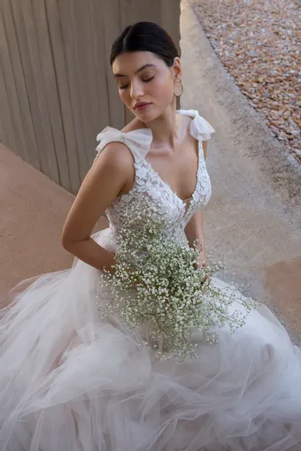 Demetrios Oreasposa Style #L1178 #3 frontface vertical cropped thumbnail