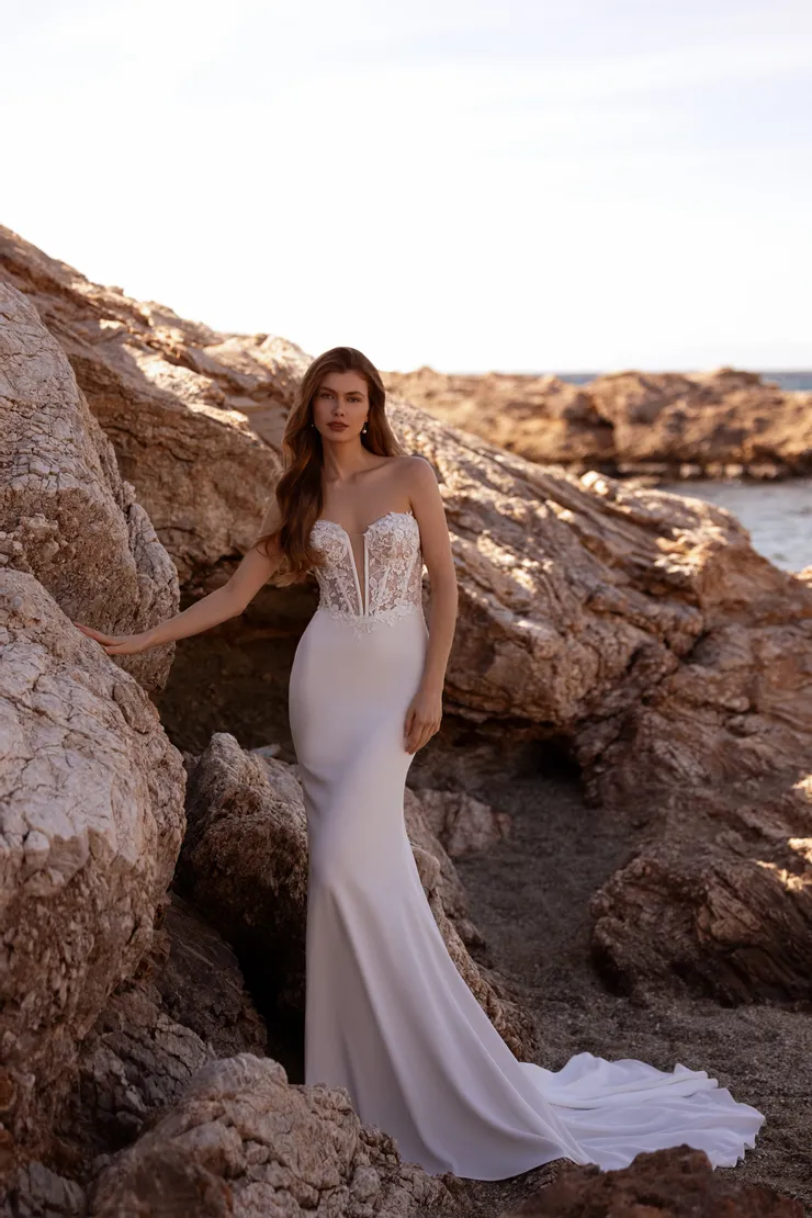 Demetrios Destination Romance Style #DR418 Default Thumbnail Image