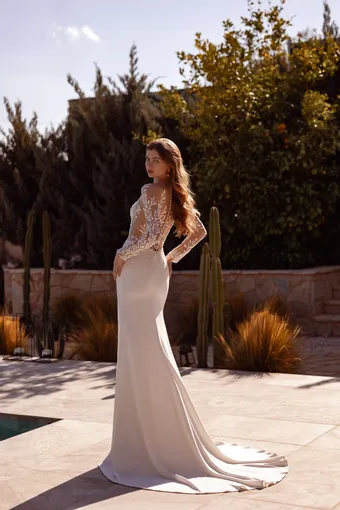 Demetrios Destination Romance Style #DR419 #1 default backface vertical thumbnail