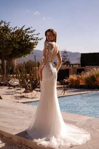 Demetrios Destination Romance Style #DR434 #1 default backface vertical thumbnail