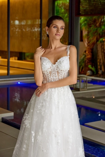 Juliet Style #2495AW #12 frontface vertical cropped thumbnail