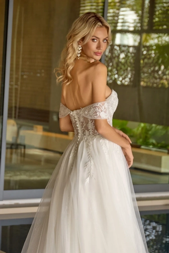 Juliet Style #2606LW #3 backface vertical cropped thumbnail