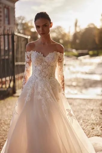 Annabella Collection #3 frontface vertical cropped thumbnail