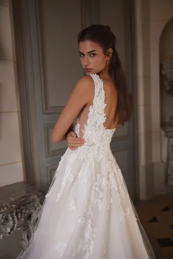 Annabella Collection #4 backface vertical cropped thumbnail