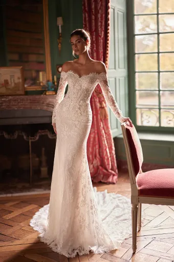 Aria Bride Style #551 #0 default frontface vertical thumbnail