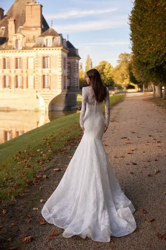 Aria Bride Style #553 #3 default backface vertical thumbnail