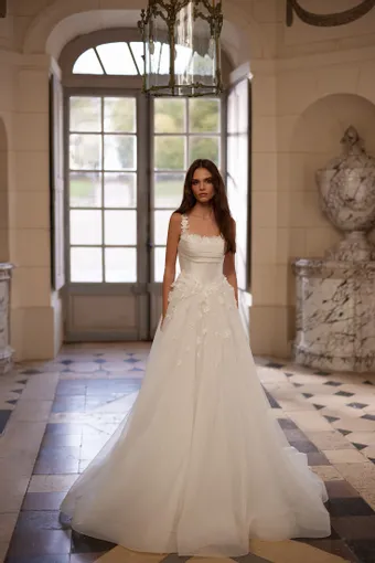 Aria Bride Style #554 #0 default frontface vertical thumbnail