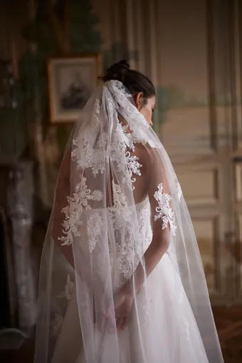 Aria Bride Style #555 #6 backface vertical cropped thumbnail