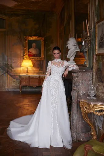 Aria Bride Style #557 #0 default frontface vertical thumbnail