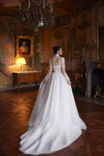 Aria Bride Style #557 #3 default backface vertical thumbnail