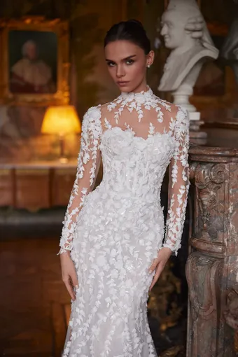 Aria Bride Style #557 #6 frontface vertical cropped thumbnail