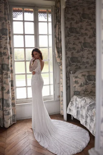 Aria Bride Style #561 #2 default backface vertical thumbnail