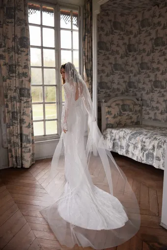 Aria Bride Style #561 #3 backface vertical thumbnail