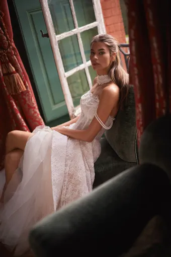 Aria Bride Cordelia #6 frontface vertical cropped thumbnail