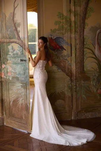 Aria Bride Style #566 #2 default backface vertical thumbnail