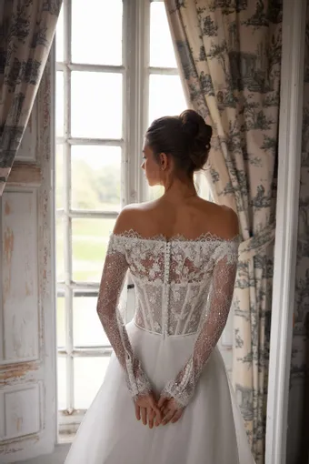 Aria Bride Lisette #6 backface vertical cropped thumbnail