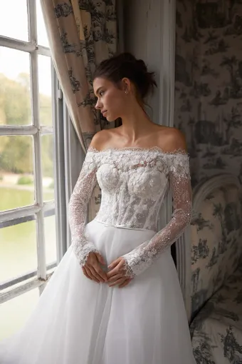 Aria Bride Lisette #4 frontface vertical cropped thumbnail