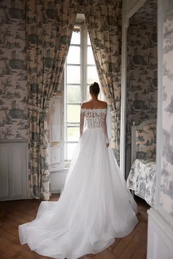 Aria Bride Lisette #1 default backface vertical thumbnail