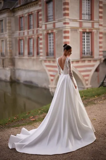 Annabella Collection #1 default backface vertical thumbnail