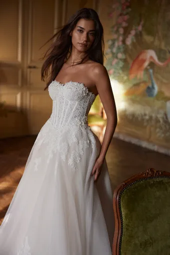 Annabella Collection #4 frontface vertical cropped thumbnail