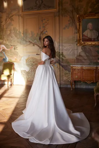 Annabella Collection #3 default backface vertical thumbnail