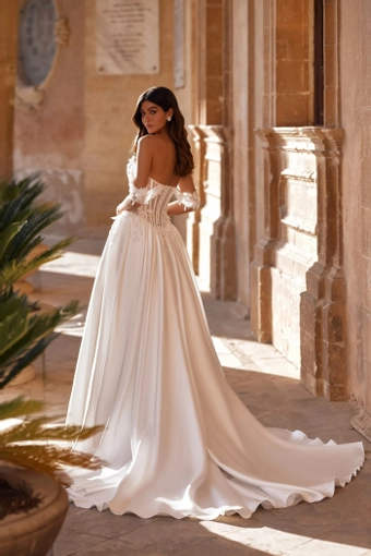 Velna Ida Torez #1 default backface vertical thumbnail