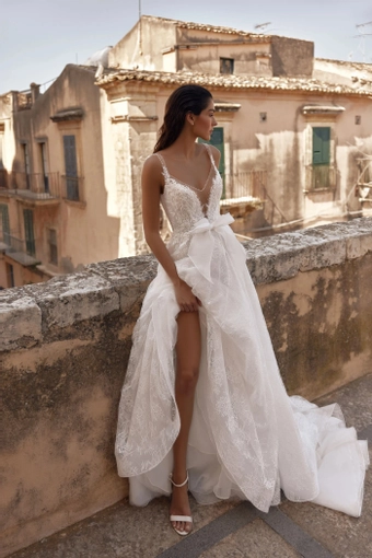 Ida Torez 01466 #1 frontface vertical thumbnail