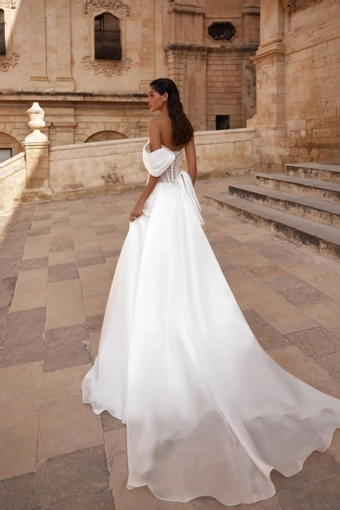 Zeyla Ida Torez #2 default backface vertical thumbnail