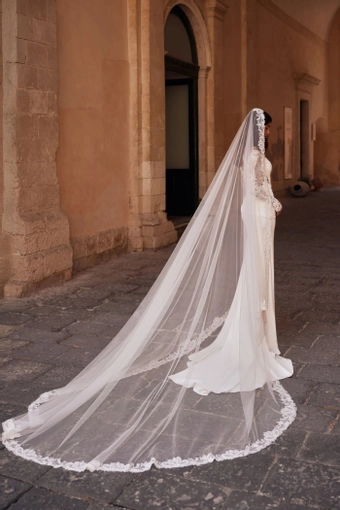 Otira Ida Torez #1 default backface vertical thumbnail