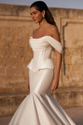 Revyn Ida Torez #2 frontface vertical cropped thumbnail