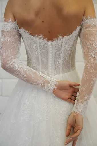 Evelyn Bridal Leona #3 backface vertical cropped thumbnail