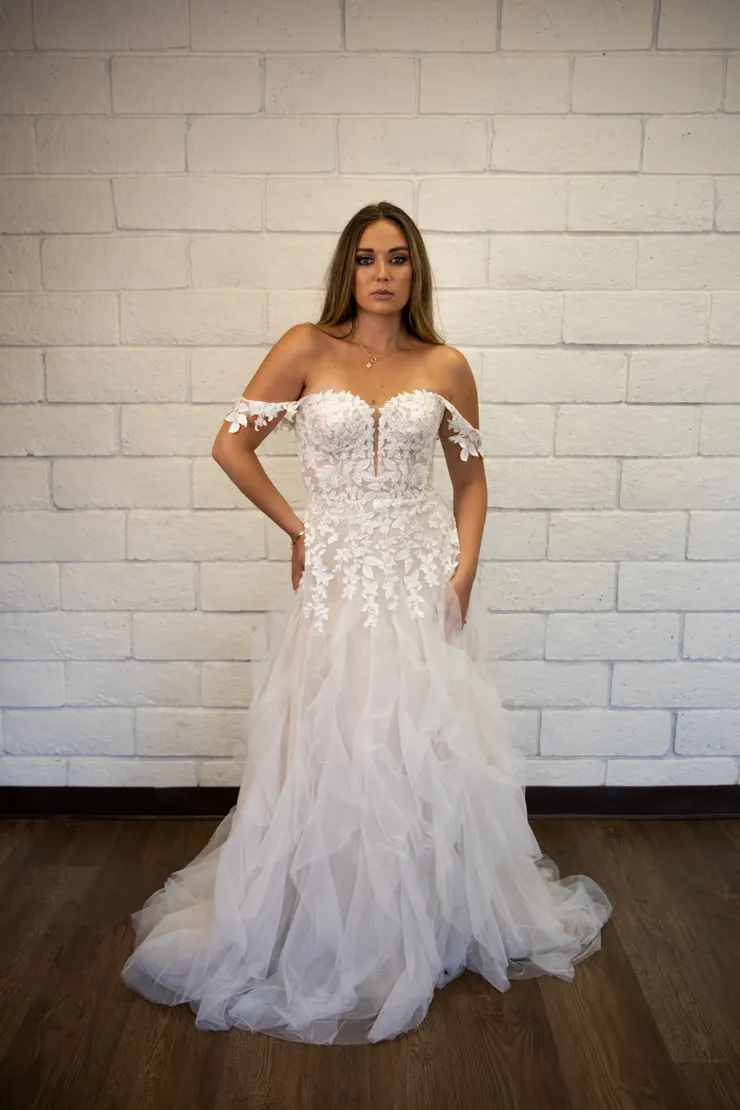 Evelyn Bridal Giovanna Image