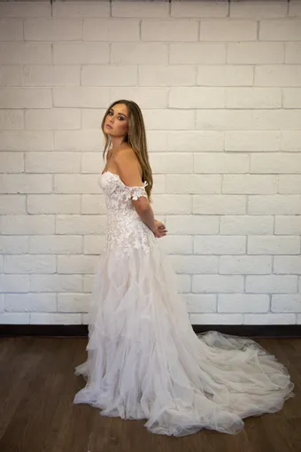 Evelyn Bridal Giovanna #2 frontface vertical thumbnail