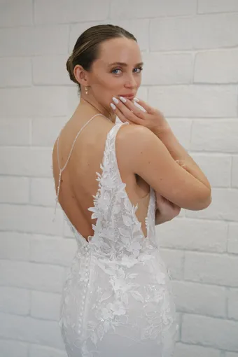 Evelyn Bridal Juliet #6 backface vertical cropped thumbnail