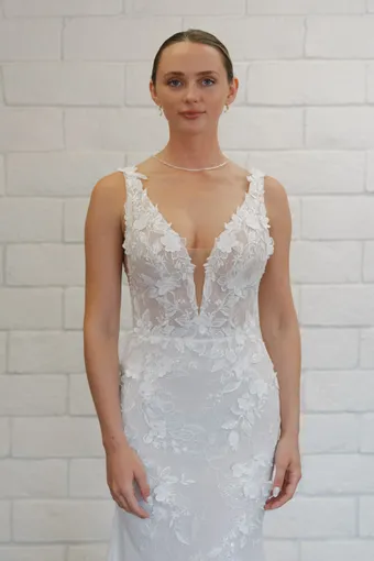 Evelyn Bridal Juliet #5 frontface vertical cropped thumbnail