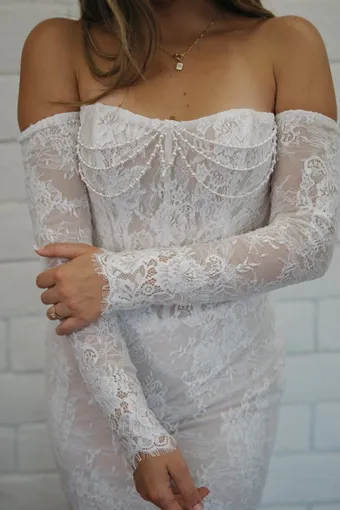 Evelyn Bridal Peony #7 frontface vertical cropped thumbnail