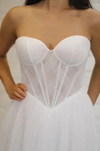 Evelyn Bridal Diora #4 frontface vertical cropped thumbnail