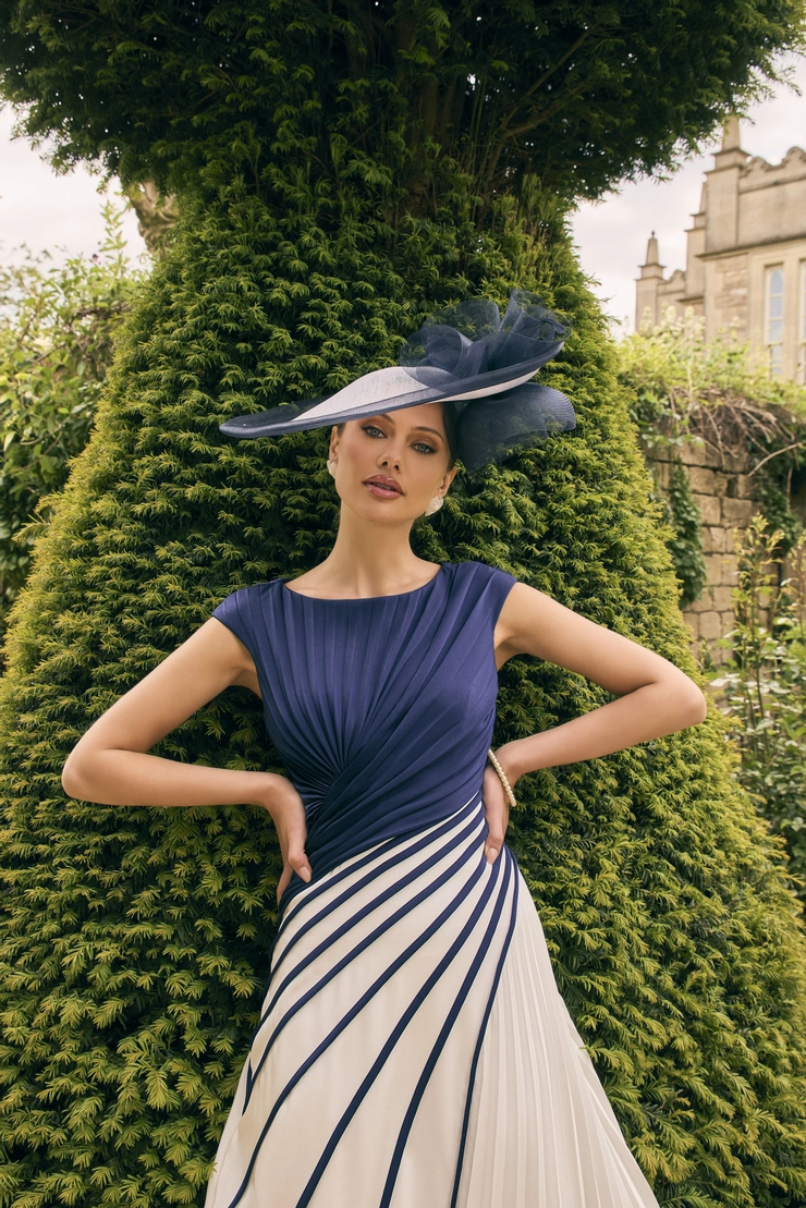 Veni Infantino Style #992759 #4 frontface vertical cropped picture